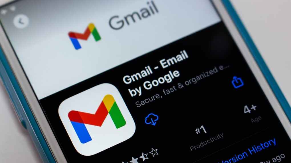 gmail attachement downloader