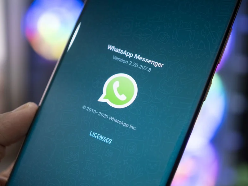 whatsapp-logo-phone