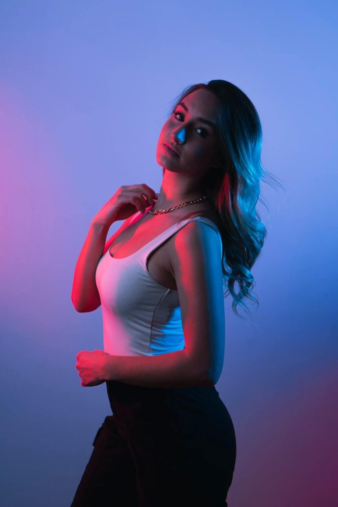 Things Women Put On That Men Find Instantly Attractive