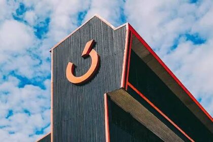 17758609935676522462743993040234