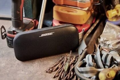 1776116130093449307451660568503