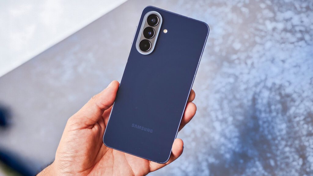 17763555414657896001837786573440