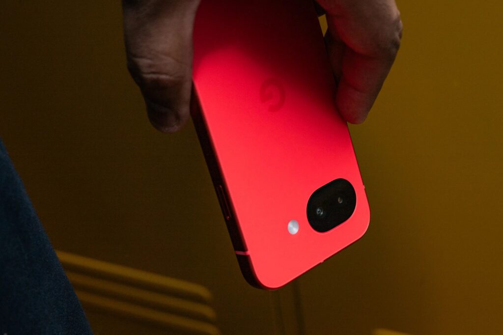 17768722305365442388608260106327