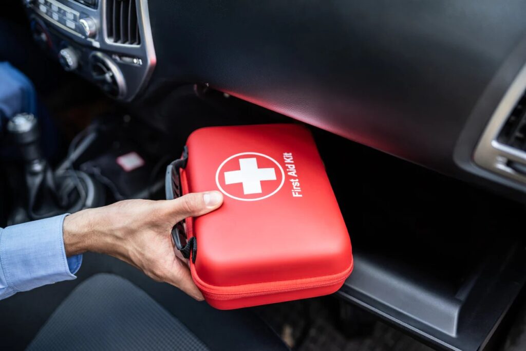Essential Items to Always Carry in Your Car