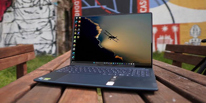 Lenovo Yoga Pro 9i Review