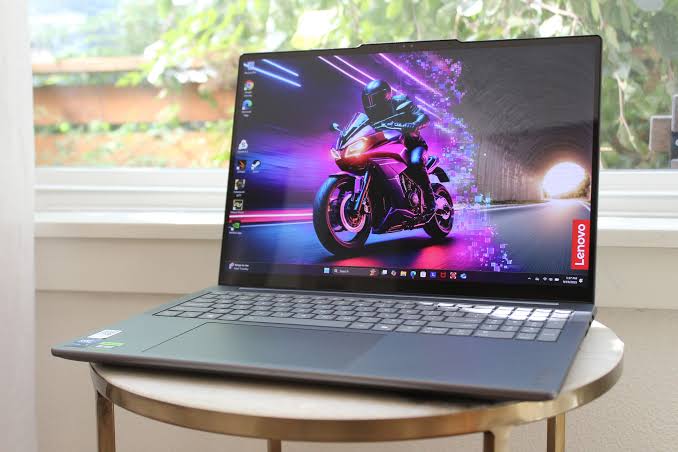 Lenovo Yoga Pro 9i Review