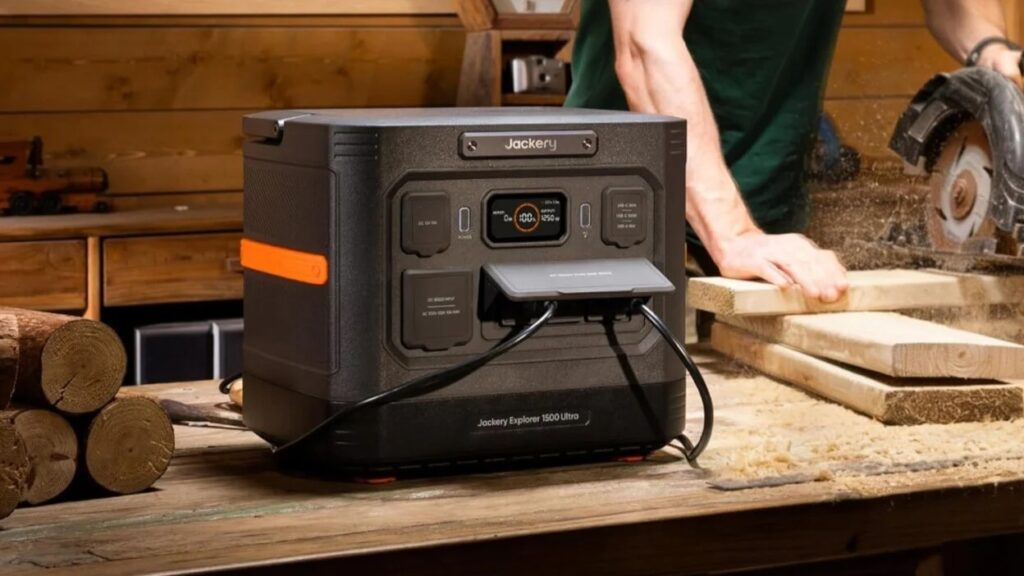 Best Portable Power Stations for Camping and RVs
