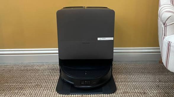 Roborock Saros 20 - Best Robot Vacuums for Pet Hair