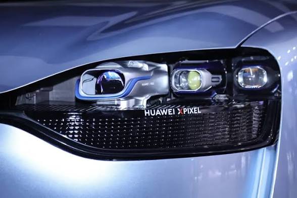 Huawei XPixel Headlights Full-Color Auto Projector