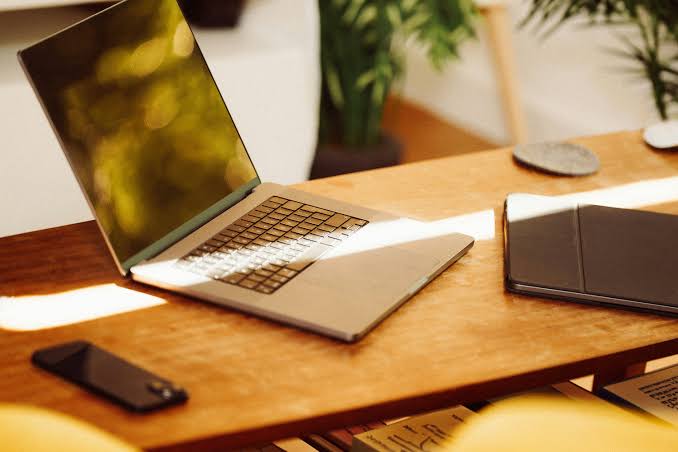 How to Speed Up a Slow Laptop in 10 Minutes (Without Buying Anything)
